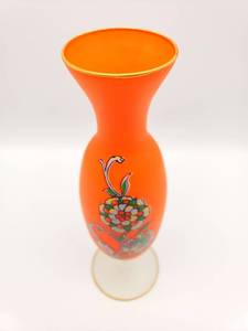 lot 315 image: Mid-Century Modern Art Glass Vase 9 12 Tall