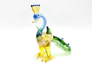 lot 317 image: Brand New in Fitted Box - Peacock Art Glass Figurine