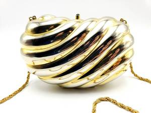 lot 20 image: Walborg Italian Vintage Metal Purse