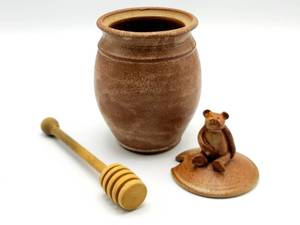 lot 21 image: Adorable Bear Honey Pottery Pot by John Deneen Signed and Complete