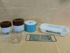 Vintage Kitchen Items
