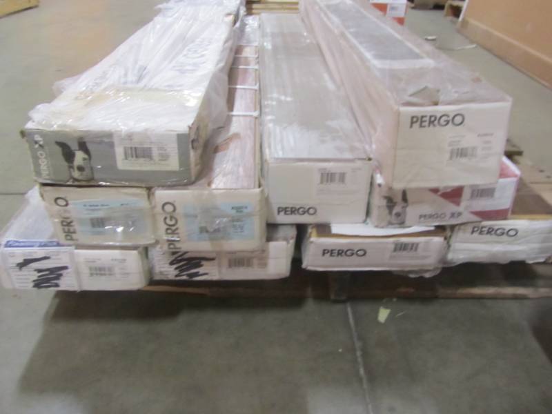 lot 117 image: MIXED PALLET OF FLOORING
