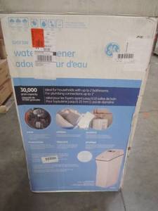 lot 63 image: GE 30,000 Grain Water Softener GXSF30V