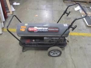 lot 8 image: Dyna-Glo Delux 95K or 135K BTU Kerosene Forced Air Heater KFA135DGD