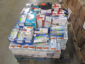 lot 18 image: WHOLESALE MIXED PALLET OF NEW LED LIGHT BULBS
