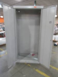 lot 262 image: Sandusky Classic Series 36 in. W x 78 in. H x 24 in. D Storage Cabinet with Adjustable Shelves (Missing Shelves) in Dove Gray, CA41362478-05 - Cabinet has slight dents.