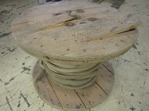 lot 104 image: SPOOL OF 34 HEAVY-DUTY ROPE