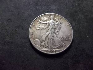 lot 48 image: 1942 Walker Half Dollar