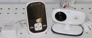 lot 50 image: Motorola Baby Monitor MBP662CONNECTBU