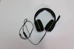 lot 78 image: X Box Headset
