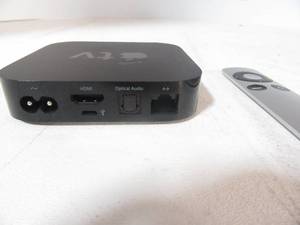 lot 63 image: APPLE TV wREMOTE