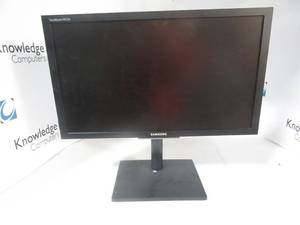 lot 71 image: Samsung 24 inch LCD Monitor with adjustable Stand SyncMaster NC240