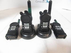 lot 109 image: Lot of 4 Motorola VL50 Handheld radios w 2 charging stations