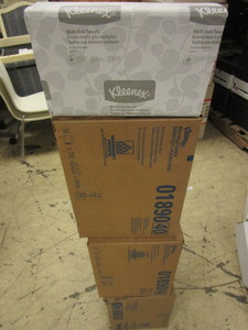 KLEENEX MULTI-FOLD TOWELS, BULK CASES
