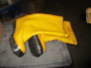 lot 12 image: Slush Boots