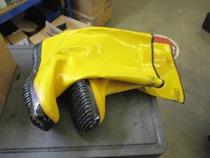 lot 13 image: Slush Boots
