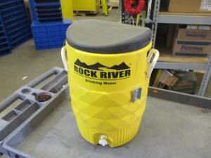lot 18 image: 5 Gallon Water Cooler