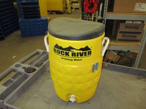 lot 19 image: 5 Gallon Water Cooler