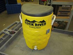 lot 20 image: 5 Gallon Water Cooler