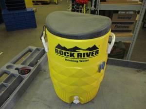 lot 22 image: 5 Gallon Water Cooler