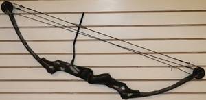 lot 3 image: Apache Warrior Bow