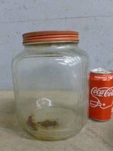 lot 11 image: Vintage Coffee Jar