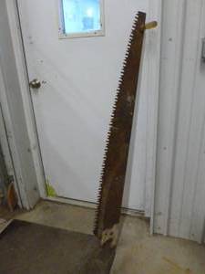 lot 20 image: Vintage Saw