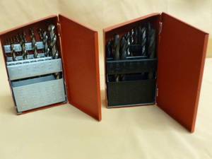lot 33 image: Drill Bit Sets