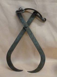 lot 34 image: Vintage Ice Tongs