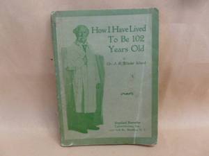 lot 55 image: Antique Booklet