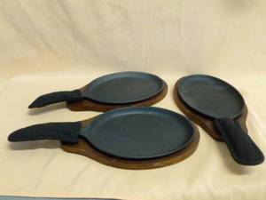 lot 86 image: Cast Iron Pans
