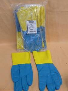 lot 113 image: New Rubber Gloves