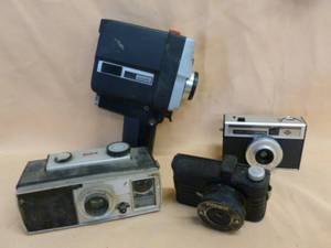 lot 144 image: Vintage Cameras