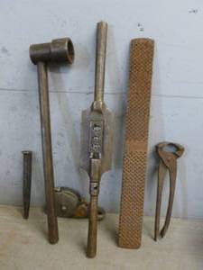 lot 147 image: Vintage Tools