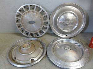 lot 151 image: Vintage Hub Caps