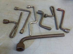 lot 198 image: Vintage Tools