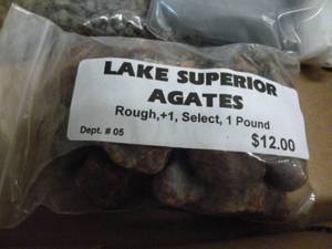 lot 207 image: Rock Tumbler Kit