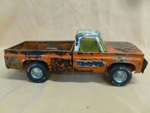 lot 213 image: Vintage Nylint Truck