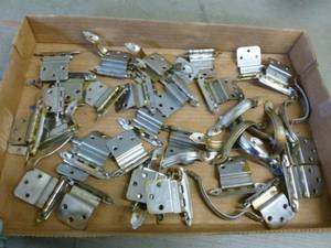 lot 234 image: Vintage Cabinet Hardware