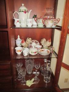 Collectible Glassware & China...