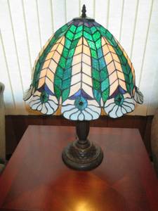Table Lamp With Decrative Plastic S...
