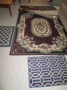 5 Rugs, Large Rug in Great Shape...