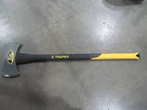 lot 6 image: axe