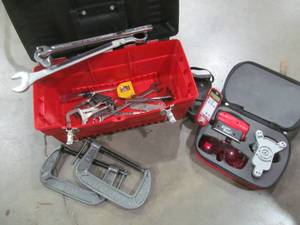 lot 43 image: Craftsman stack on tool box, craftsman tools