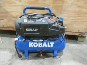 lot 64 image: Kobalt air compressor