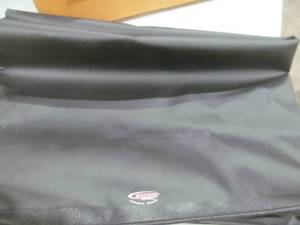lot 99 image: access bed cover