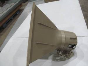 lot 105 image: Bogen speaker Amplifier