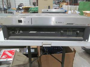 lot 107 image: Bose Amplfiler controller