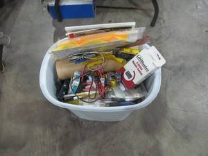 lot 126 image: office supplies, waste basket