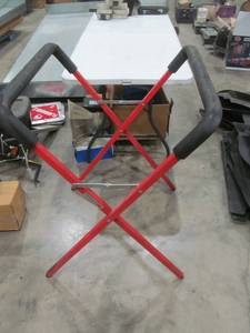 lot 143 image: 3M auto panel stand